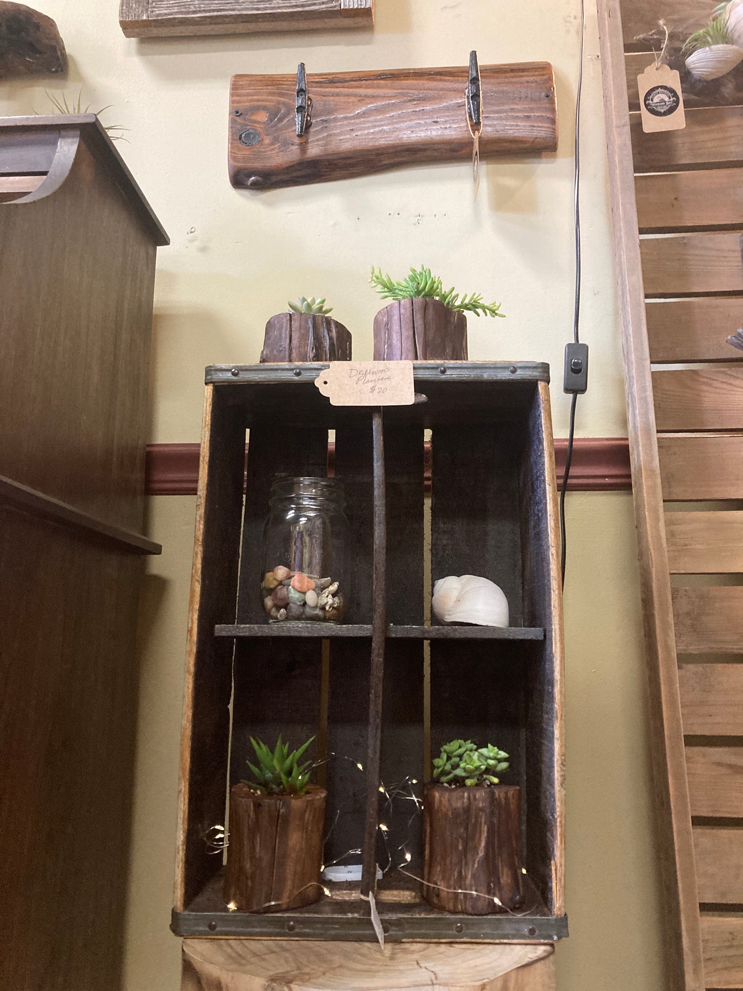 Howdy Partner! Live Edge Rack with Two Boat Cleats